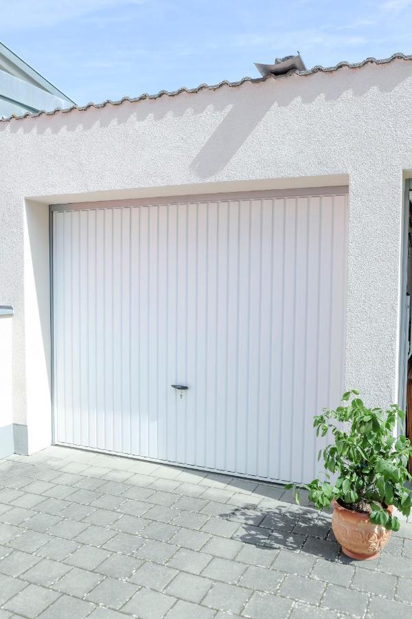 Lumen Homes - Design-Apt. Nahe Audi Und Altstadt, 3 Zimmer, Netflix インゴルシュタット エクステリア 写真
