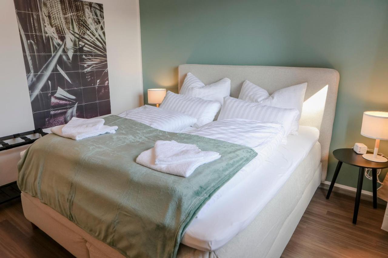 Lumen Homes - Design-Apt. Nahe Audi Und Altstadt, 3 Zimmer, Netflix インゴルシュタット エクステリア 写真