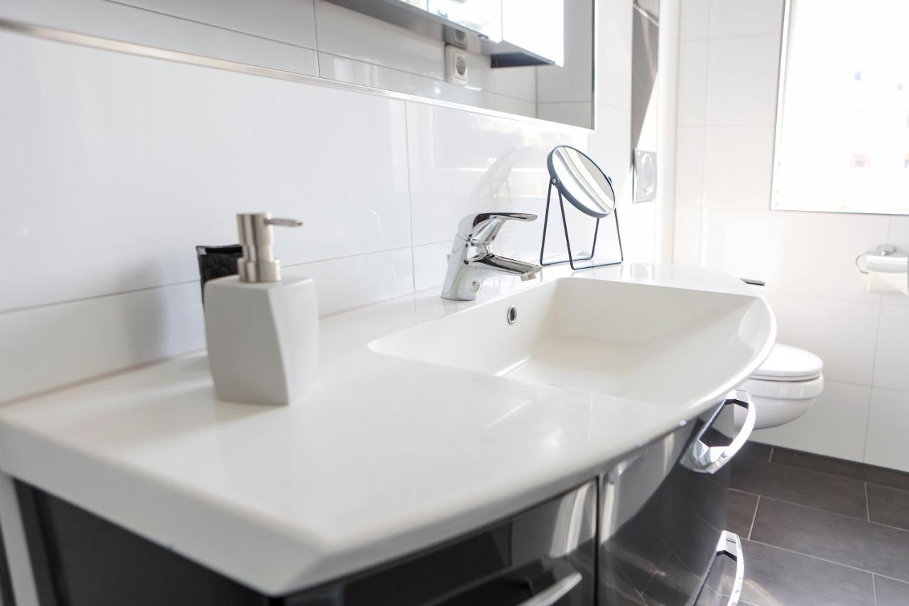 Lumen Homes - Design-Apt. Nahe Audi Und Altstadt, 3 Zimmer, Netflix インゴルシュタット エクステリア 写真